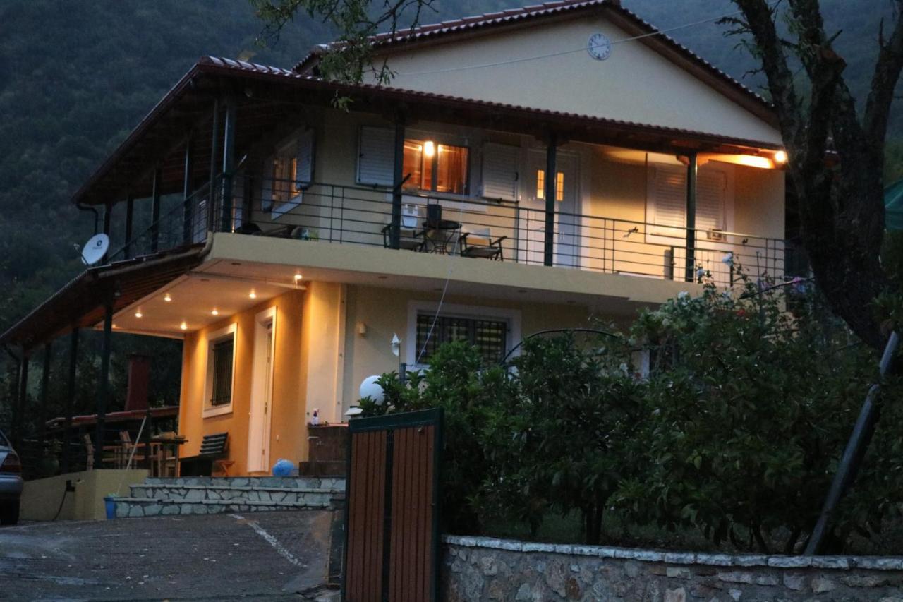 Polytimi House Villa Kalavryta Buitenkant foto